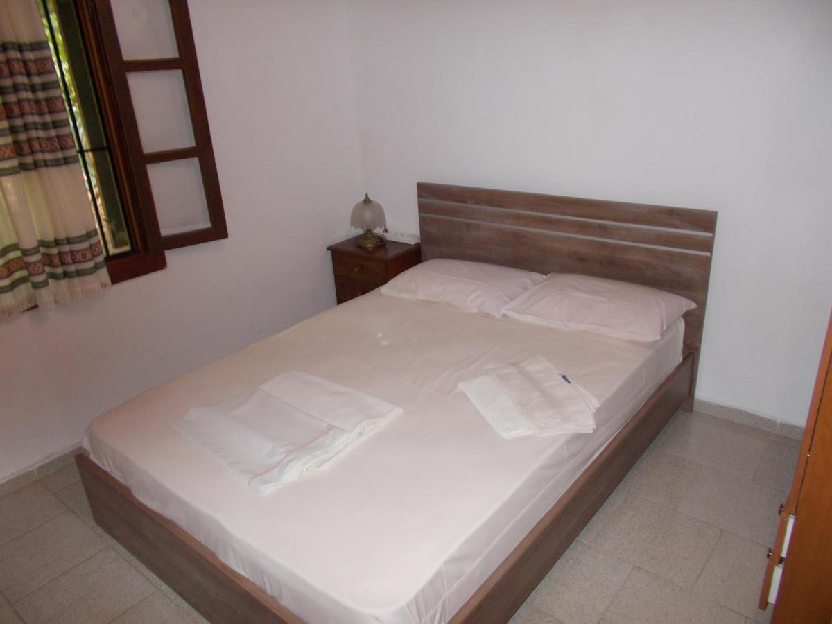Villa Mina Potistika Esterno foto